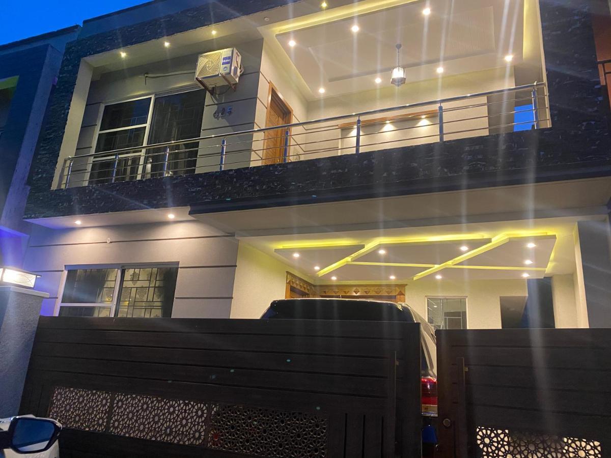 Luxury Guest House In Bahria Town Rawalpindi Eksteriør bilde