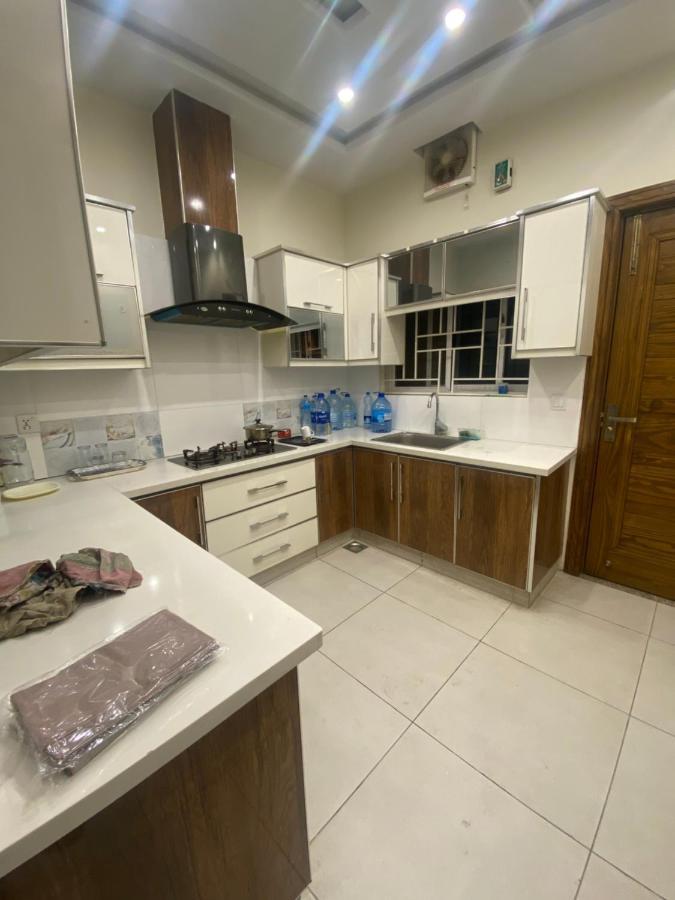 Luxury Guest House In Bahria Town Rawalpindi Eksteriør bilde