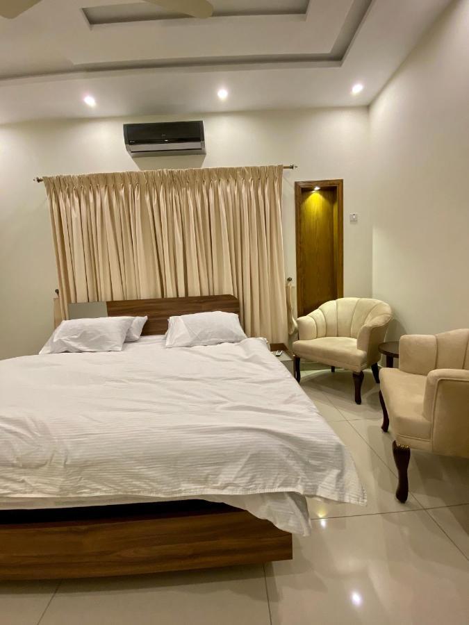 Luxury Guest House In Bahria Town Rawalpindi Eksteriør bilde